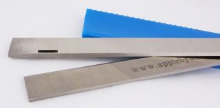 Dewalt 260 x 21 x 3mm Slotted HSS Resharpenable Planer Blades 1 Pair
